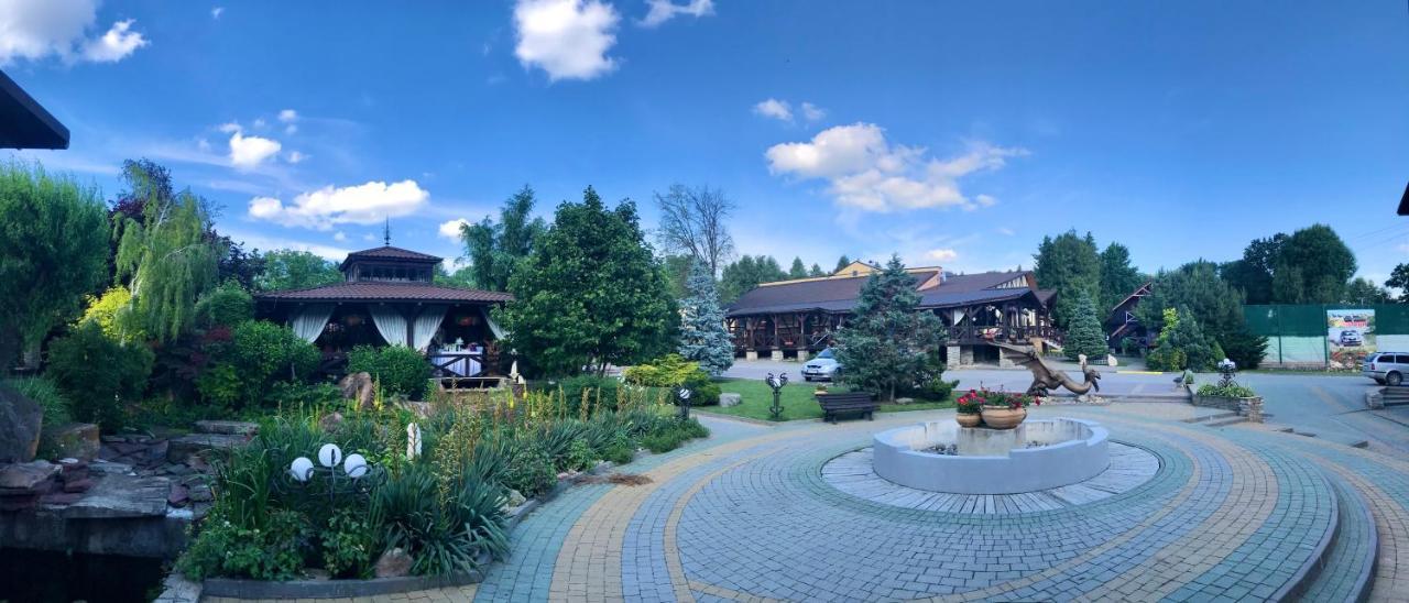 Міні-Готель "Еко" Kam'janec'-Podil's'kyj Esterno foto